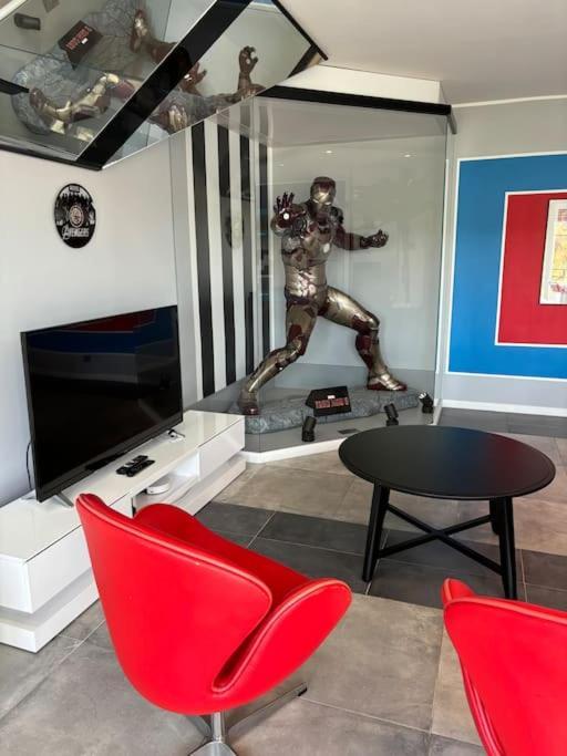 Appartement Disney Avengers, 5 Min Des Parcs มานี-เลอ-องเกรอ ภายนอก รูปภาพ